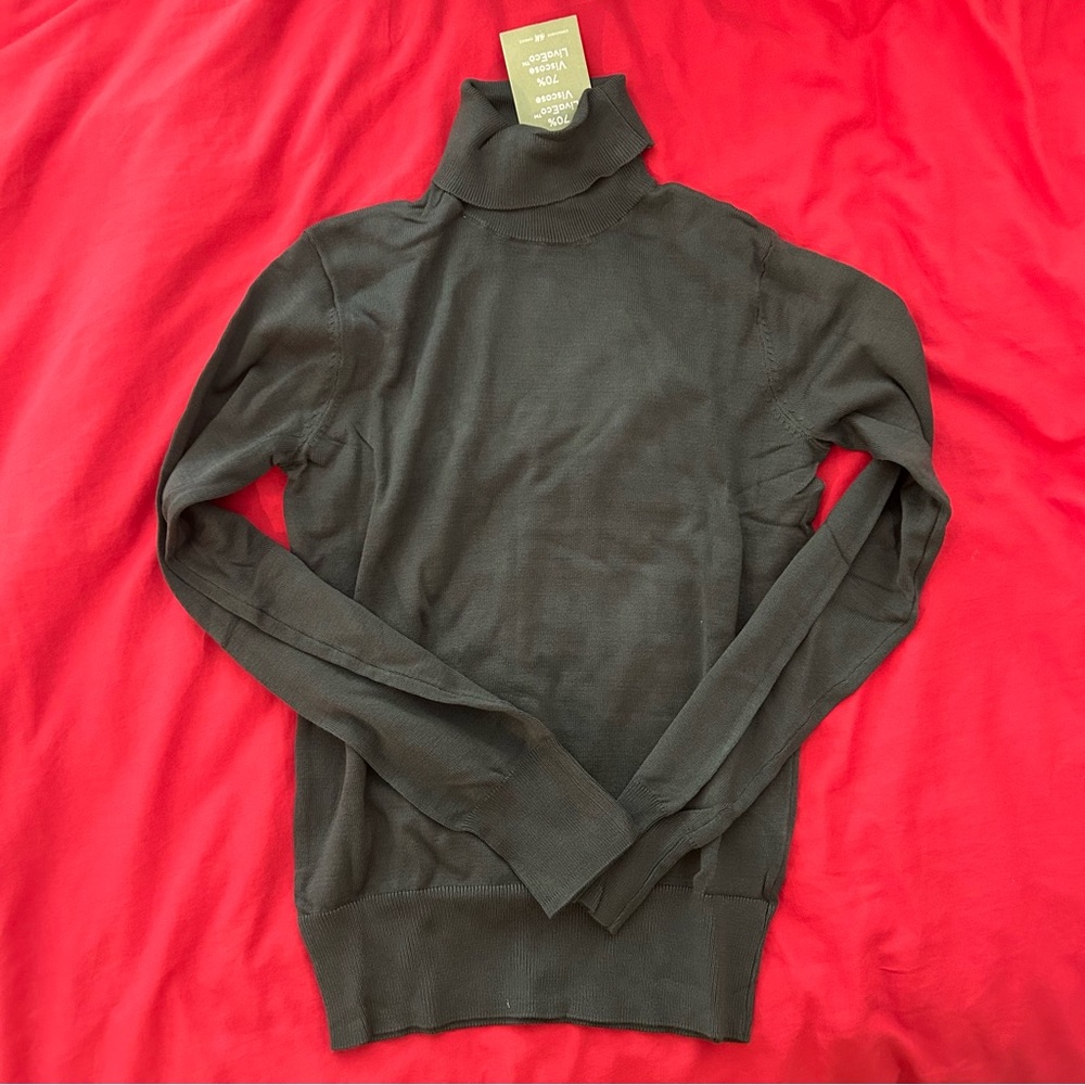5/$15 ⭐️H&M light knit turtleneck